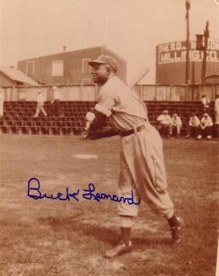 Buck Leonard autographed 8x10 photo