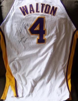 Luke Walton autographed Los Angeles Lakers game worn 2004-05 Reebok jersey
