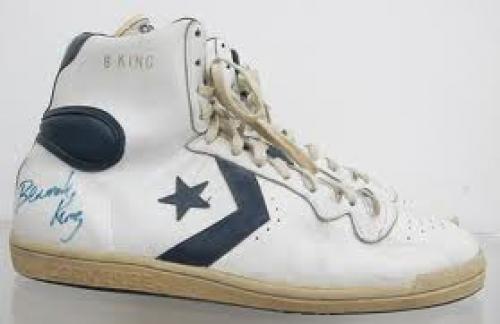 Sports Memorabilia : Bernard King Autographed NBA Game Shoes
