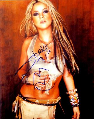 Shakira autographed sexy 8x10 photo