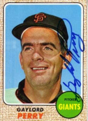 Gaylord Perry autographed San Francisco Giants 1968 Topps card