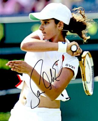 Sania Mirza autographed 8x10 tennis photo