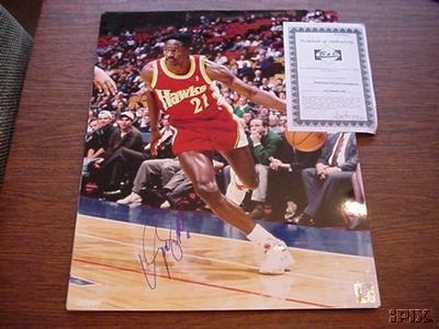Dominique Wilkins autographed Atlanta Hawks 16x20 poster size photo