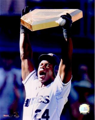 Rickey Henderson autographed San Diego Padres Career Runs Record 8x10 photo
