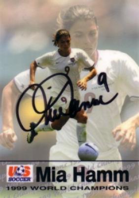 Mia Hamm autographed 1999 Women's World Cup Champions soccer card