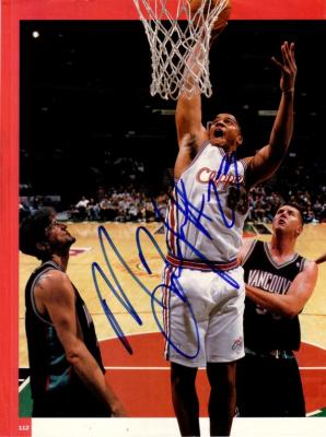 Maurice Taylor autographed Los Angeles Clippers magazine photo