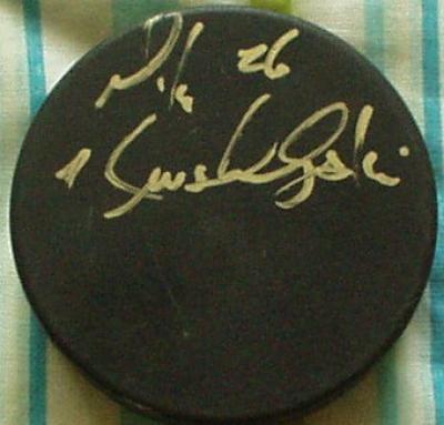 Mike Krushelnyski autographed hockey puck