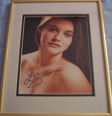 Alicia Silverstone autographed 8x10 photo matted & framed