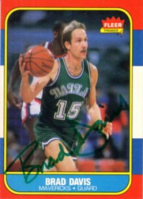 Brad Davis autographed Dallas Mavericks 1986-87 Fleer card