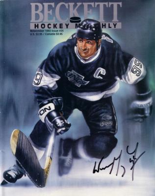 Wayne Gretzky autographed Los Angeles Kings 1992 Beckett Hockey artwork cover