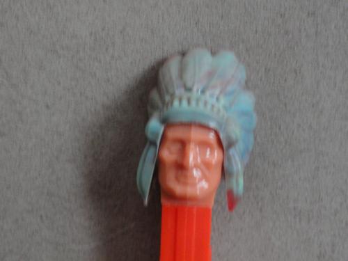 Indian Pez Marbleized Headdress no feet