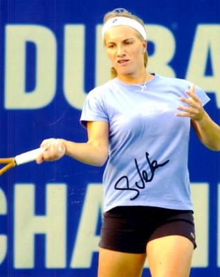 Svetlana Kuznetsova autographed 8x10 tennis photo
