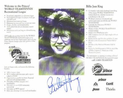 Billie Jean King autographed 8x10 World Team Tennis B&W photo