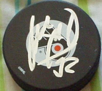 Roman Cechmanek autographed Philadelphia Flyers puck