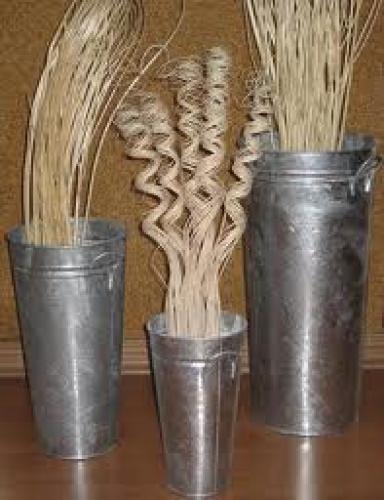 Metallic flower vases & decorative pots