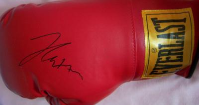 Julio Cesar Chavez autographed Everlast boxing glove