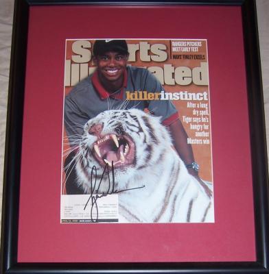 Tiger Woods autographed 1999 Sports Illustrated cover framed