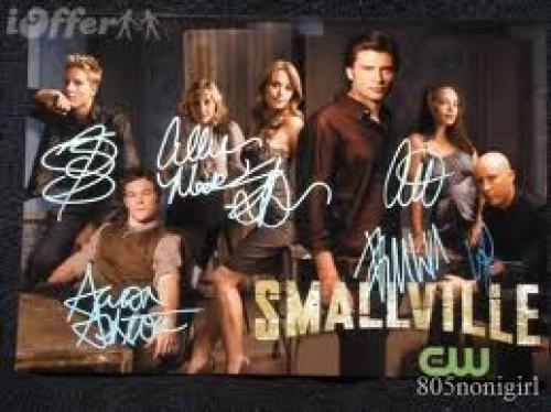 Memorabilia; smallville‑cast‑signed‑photo