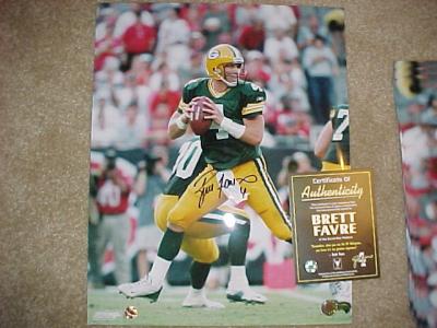 Brett Favre autographed Green Bay Packers 16x20 poster size photo
