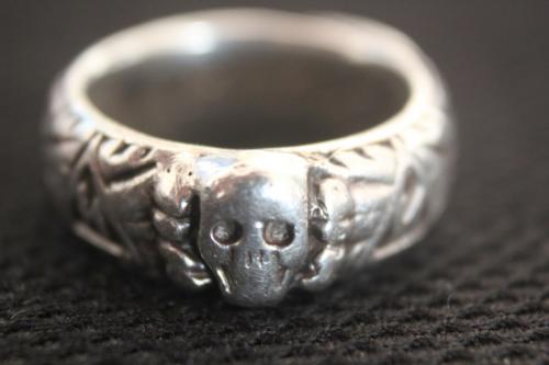 Original Waffen SS "Totenkopf" Ring (1937)