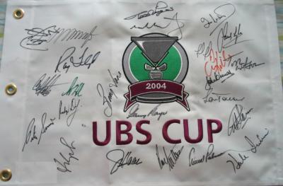 2004 UBS Cup golf autographed flag Fred Couples Raymond Floyd Arnold Palmer Gary Player Tom Watson