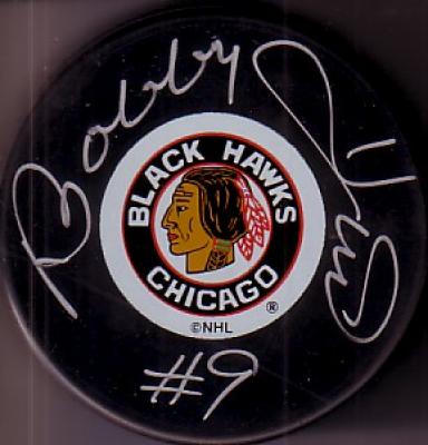 Bobby Hull autographed Chicago Blackhawks puck