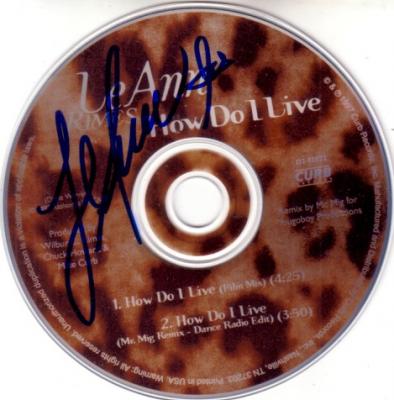 LeAnn Rimes autographed How Do I Live CD