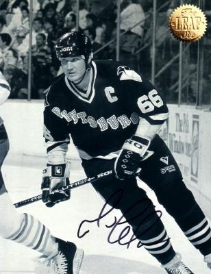 Mario Lemieux autographed Pittsburgh Penguins 8x11 Leaf promo photo