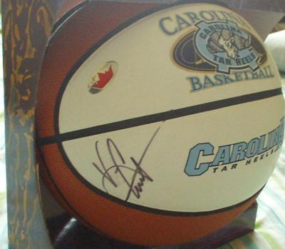 Vince Carter autographed North Carolina Tar Heels basketball (Fleer)