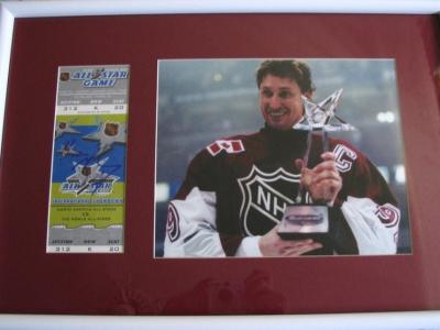 Wayne Gretzky autographed 1999 NHL All-Star Game ticket framed with 8x10 photo