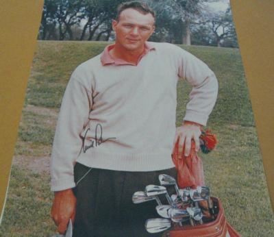 Arnold Palmer autographed 16x20 poster size vintage golf photo
