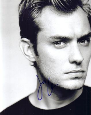 Jude Law autographed 8x10 portrait photo