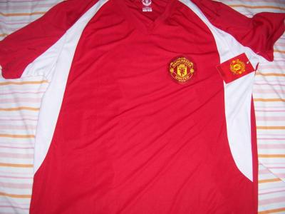 Manchester United red replica jersey XXL NEW WITH TAGS