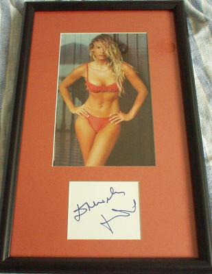 Daniela Pestova autograph matted & framed with Sports Illustrated swimsuit photo