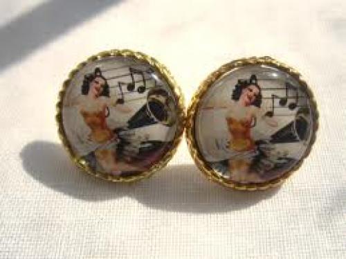 Pin up Girl Singer Earring Vintage Retro Woman Music Jewelry